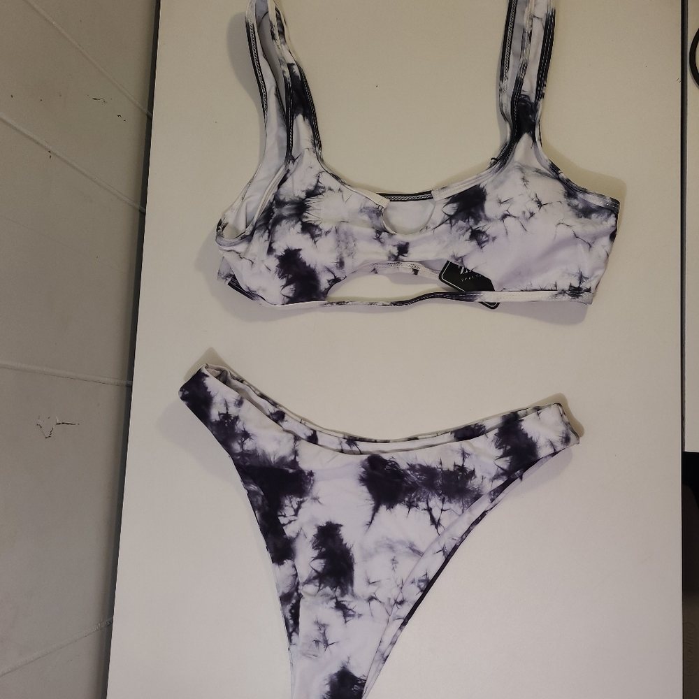 ZAFUL BLACK/WHITE MARBLE PRINT BIKINI SIZE 8 NWT